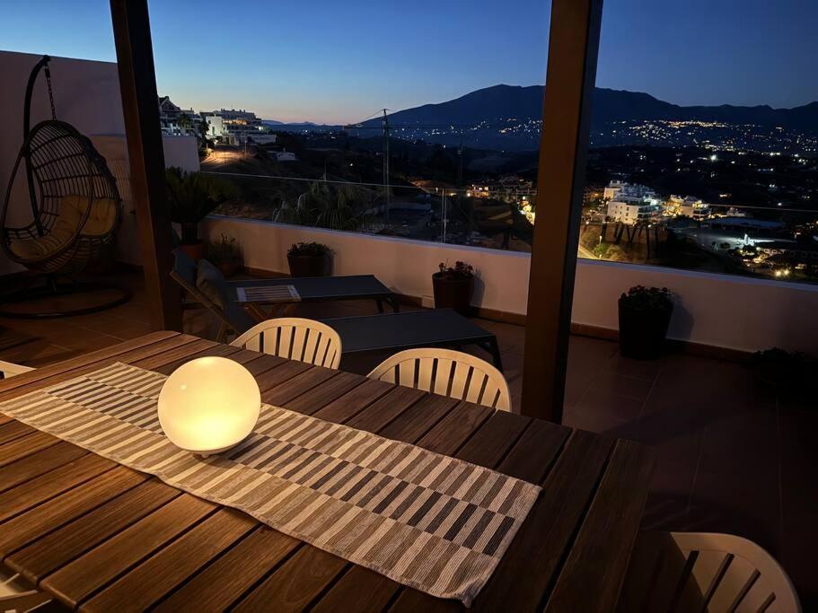 Apartamento Casa Cerro Azul In La Cala Hills Club Sitio de Calahonda Exterior foto